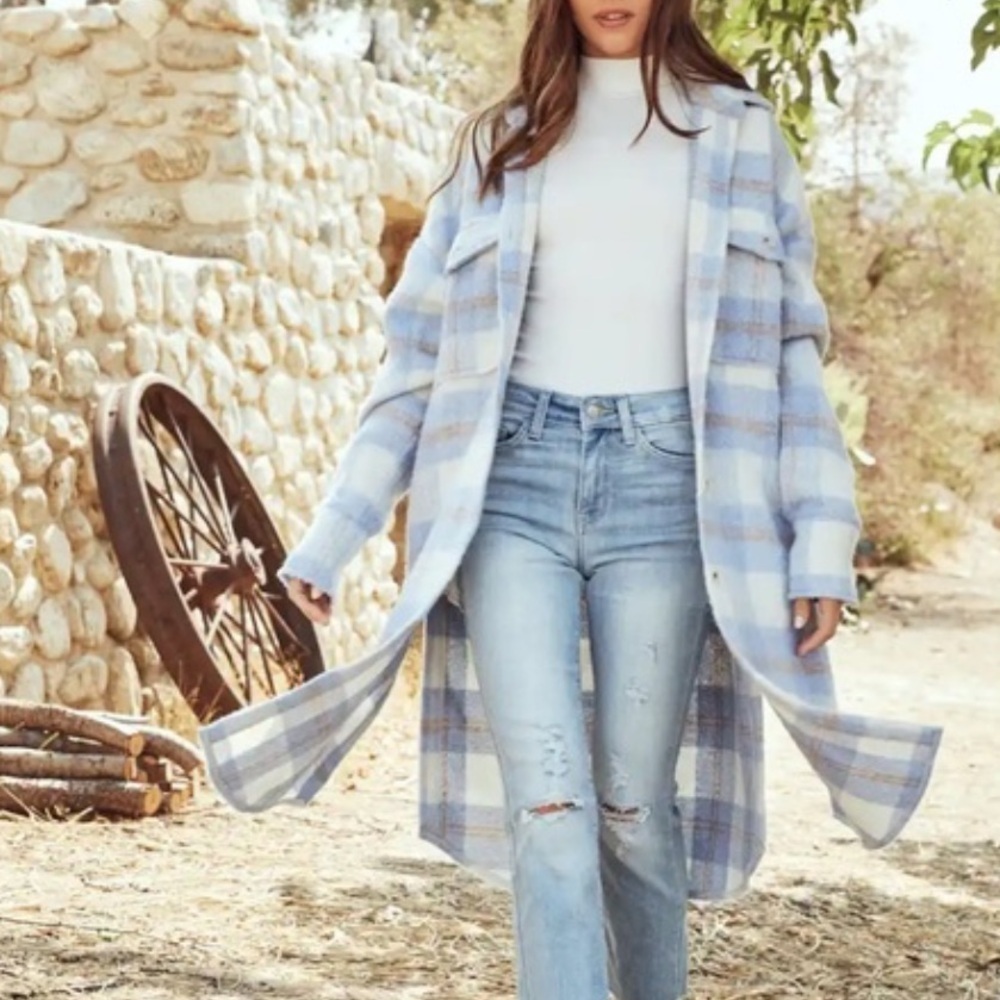 Miss Lola Blue Plaid Long Line Side Slit Fuzzy Button Down Shacket Jacket M/L - Picture 4 of 12